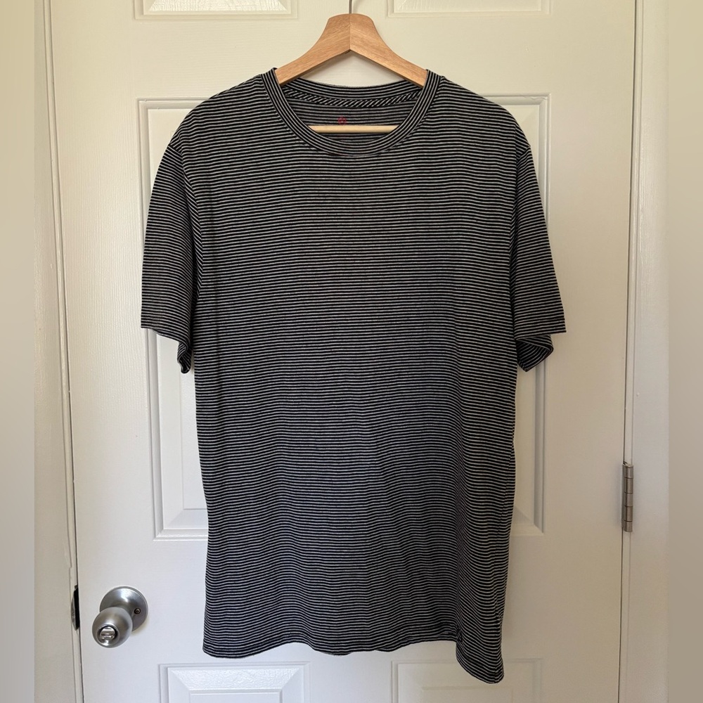 STRIPED TEE